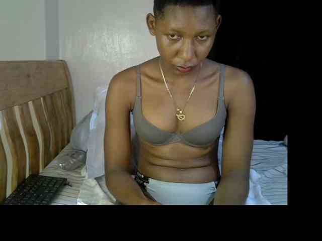 Prettysharlin webcam