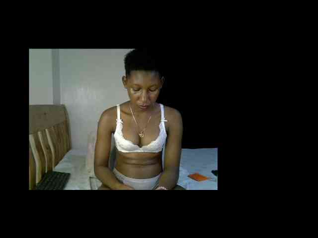 Prettysharlin webcam