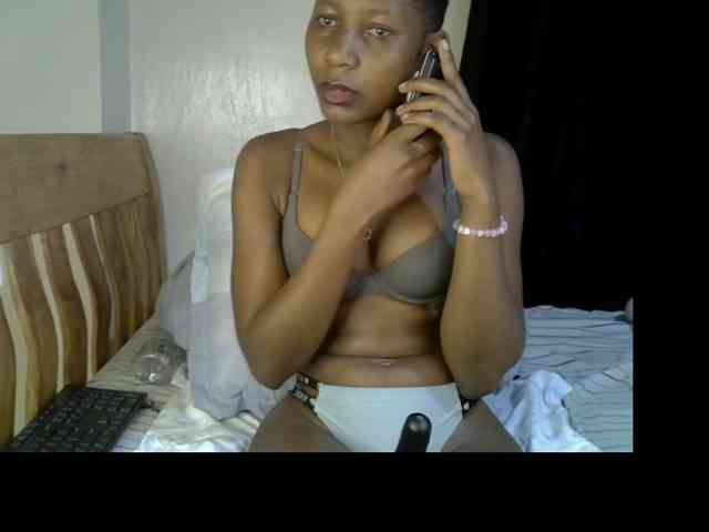 Prettysharlin webcam