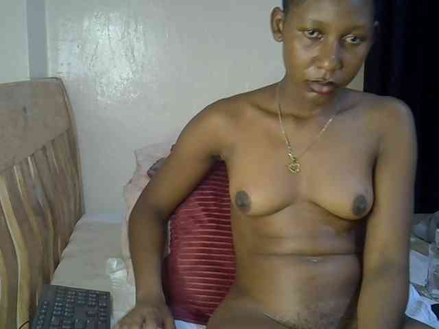Prettysharlin webcam