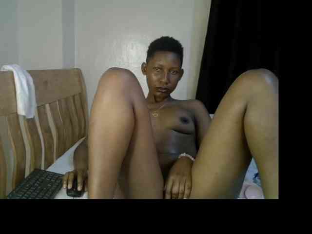 Prettysharlin webcam