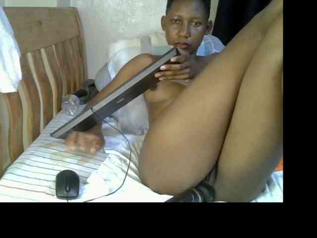 Prettysharlin webcam