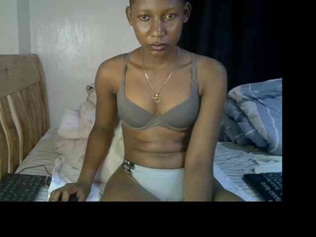 Prettysharlin webcam