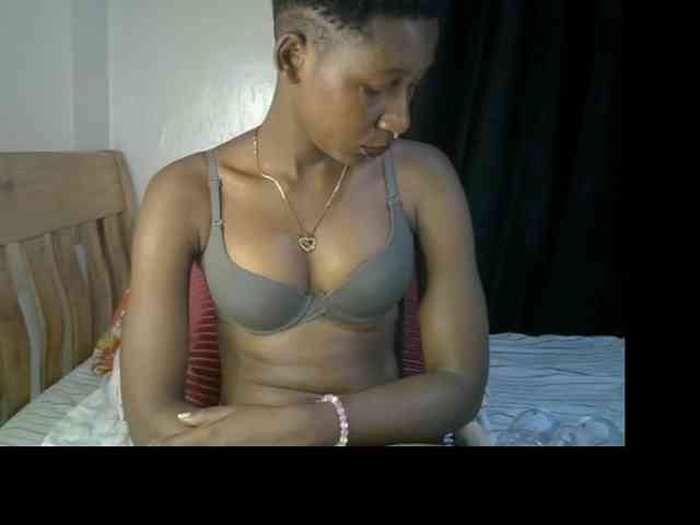 Prettysharlin webcam