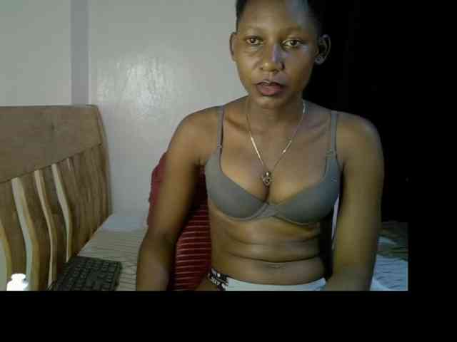 Prettysharlin webcam