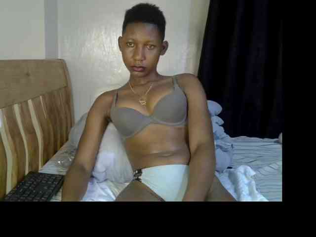 Prettysharlin webcam