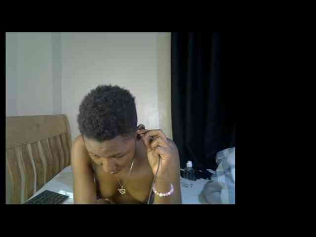 Prettysharlin webcam