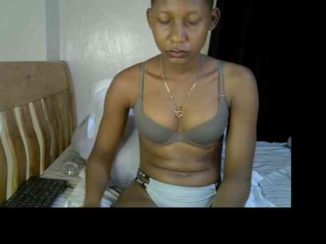Prettysharlin webcam