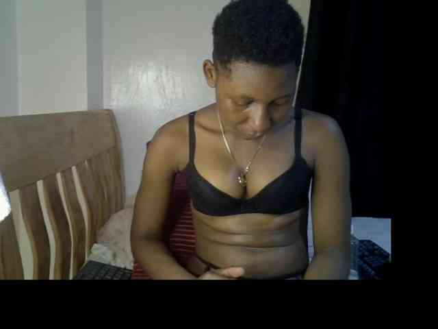 Prettysharlin webcam