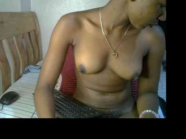 Prettysharlin webcam