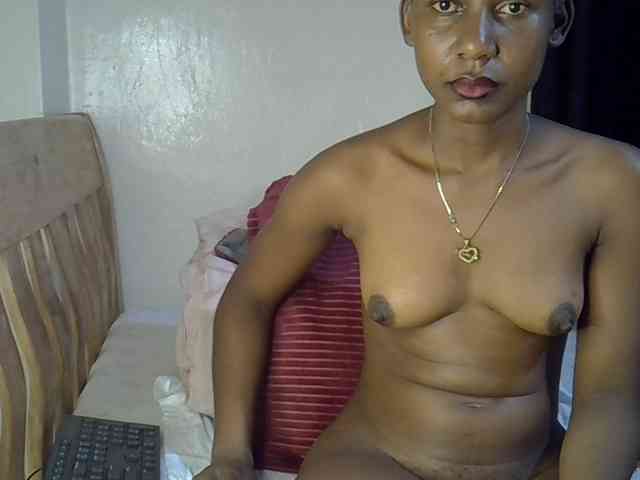 Prettysharlin webcam