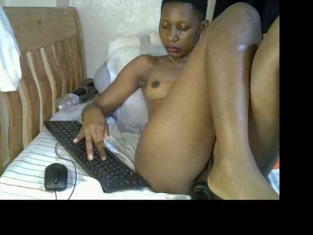 Prettysharlin webcam