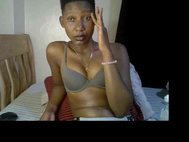 Prettysharlin webcam