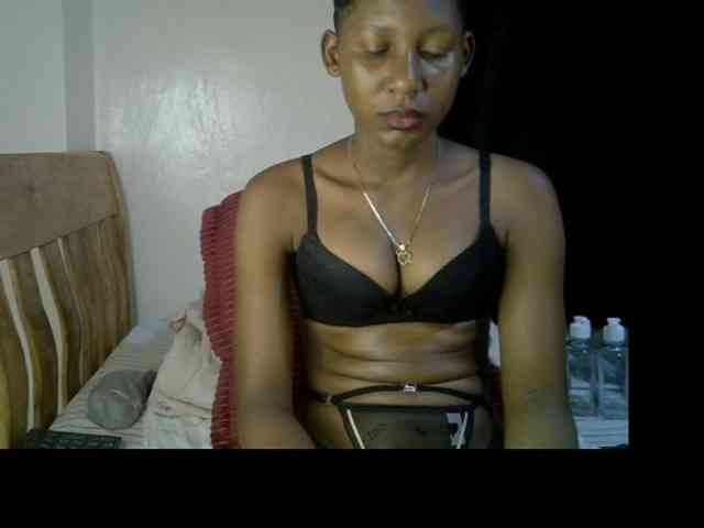 Prettysharlin webcam
