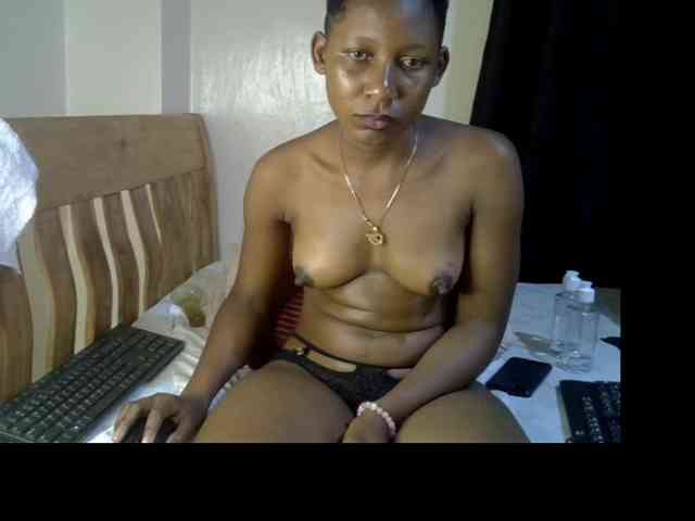 Prettysharlin webcam