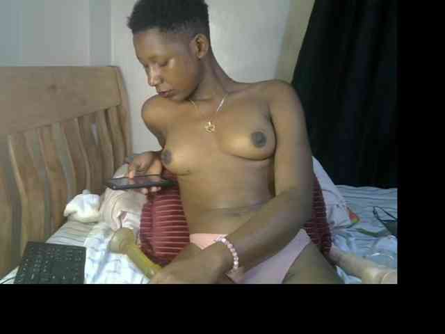 Prettysharlin webcam