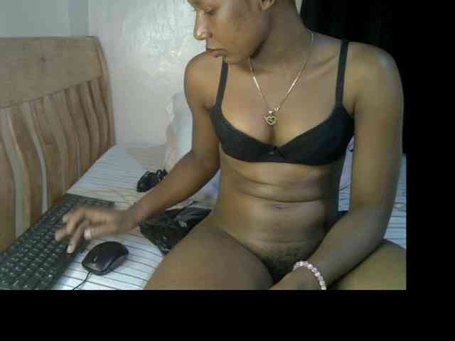 Prettysharlin webcam