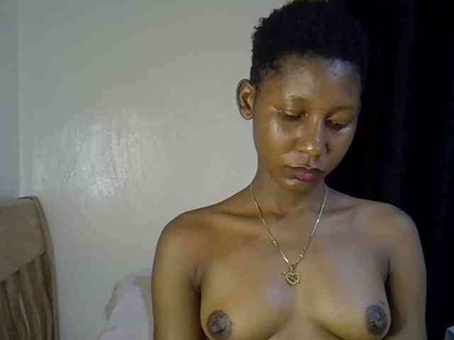 Prettysharlin webcam