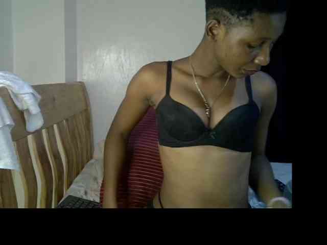 Prettysharlin webcam