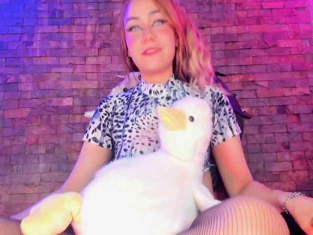 kloey-hoot webcam
