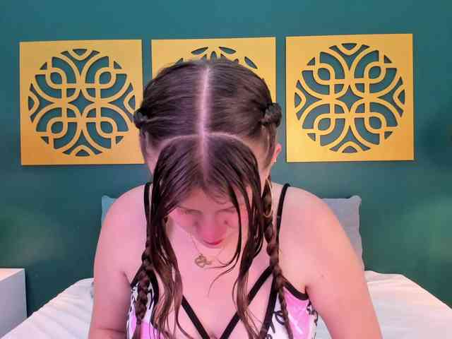 Lia-parker webcam