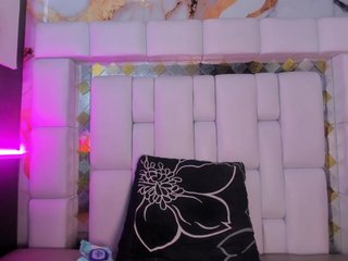 Natasha-Adams Porn Show