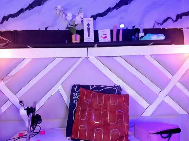 Natasha-Adams's BongaCams show and profile