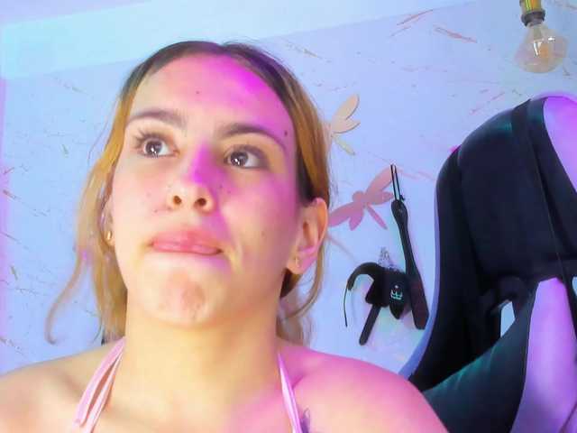 Natasha-Adams's BongaCams show and profile