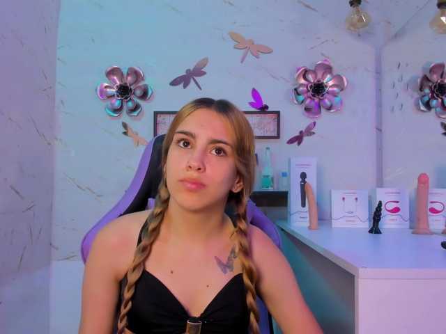 Natasha-Adams's BongaCams show and profile