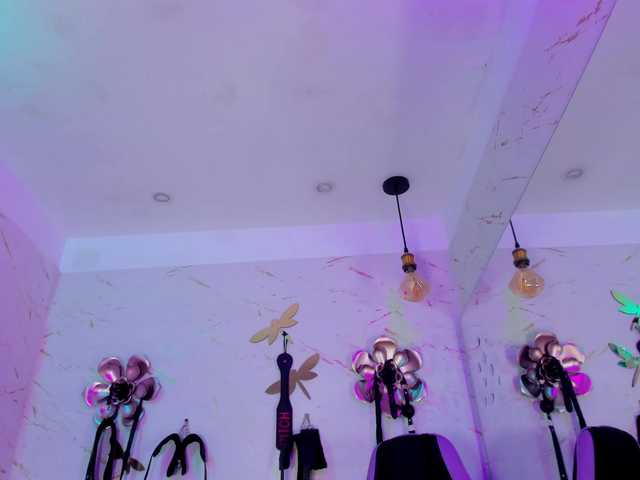 Natasha-Adams's BongaCams show and profile