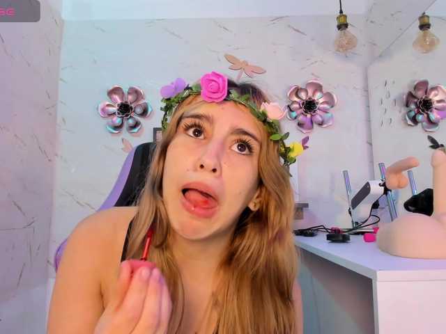 Natasha-Adams's BongaCams show and profile