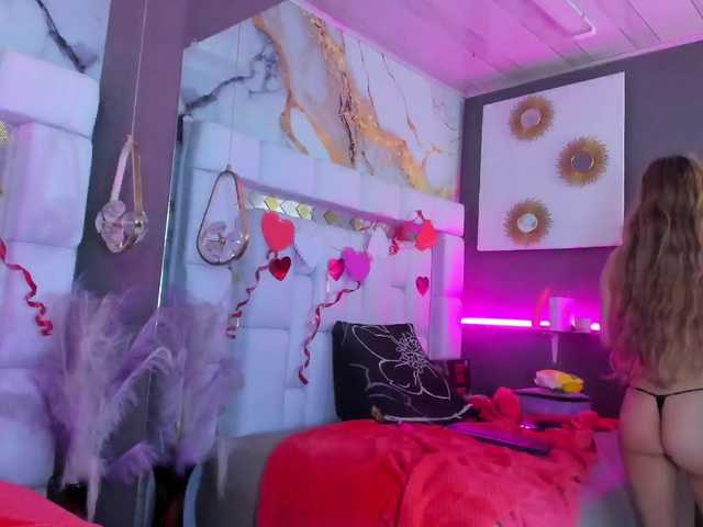 Natasha-Adams's BongaCams show and profile