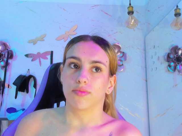 Natasha-Adams's BongaCams show and profile