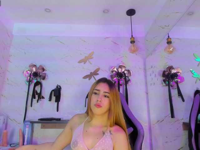 Natasha-Adams's BongaCams show and profile