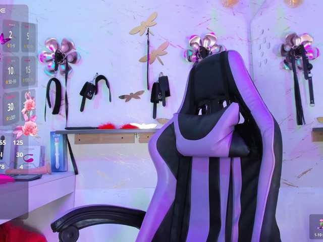 Natasha-Adams's BongaCams show and profile