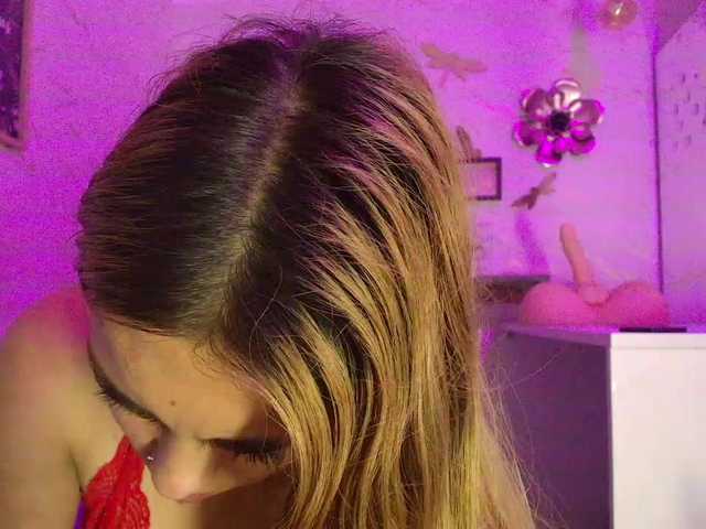 Natasha-Adams's BongaCams show and profile