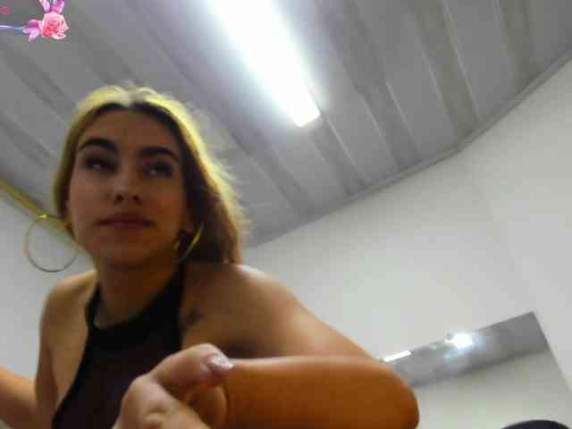 Natasha-Adams webcam