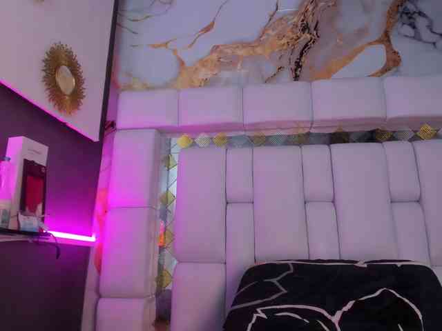 Natasha-Adams Natasha-Adams