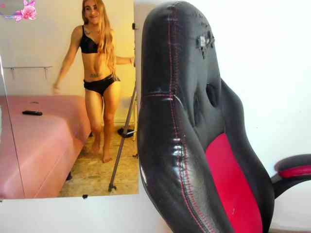Natasha-Adams webcam