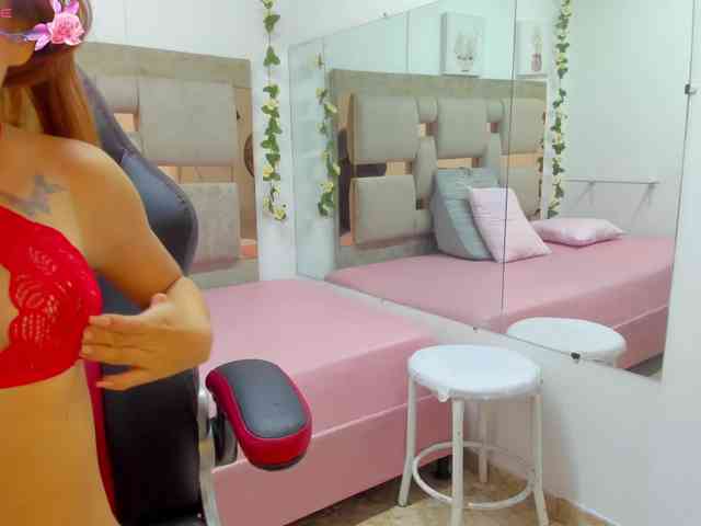 Natasha-Adams webcam