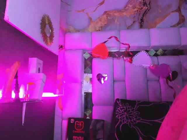 Natasha-Adams Natasha-Adams