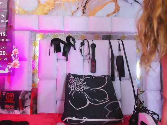 Natasha-Adams Natasha-Adams