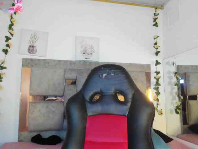 Natasha-Adams webcam