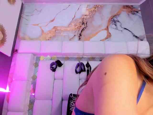 Natasha-Adams webcam