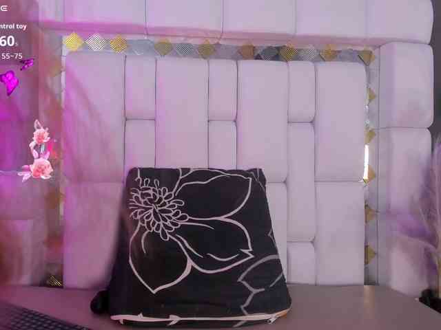 Natasha-Adams webcam