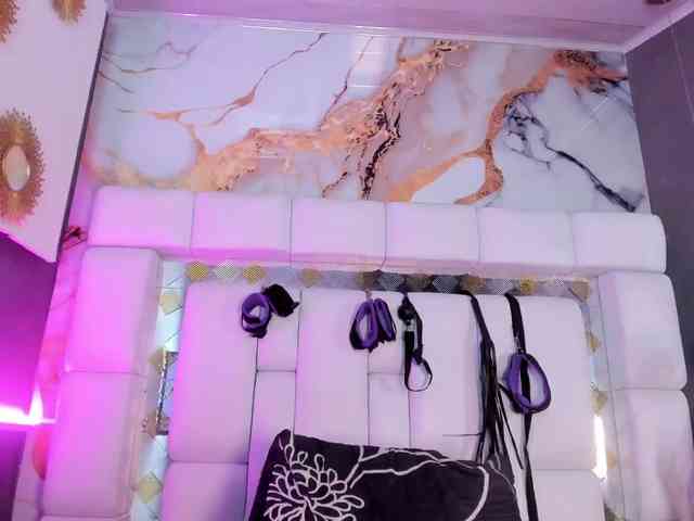 Natasha-Adams webcam