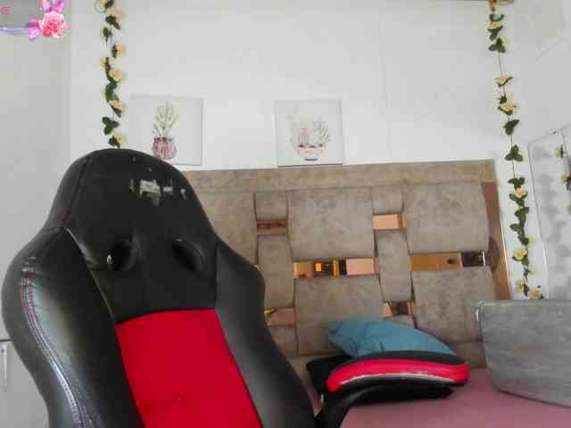 Natasha-Adams webcam