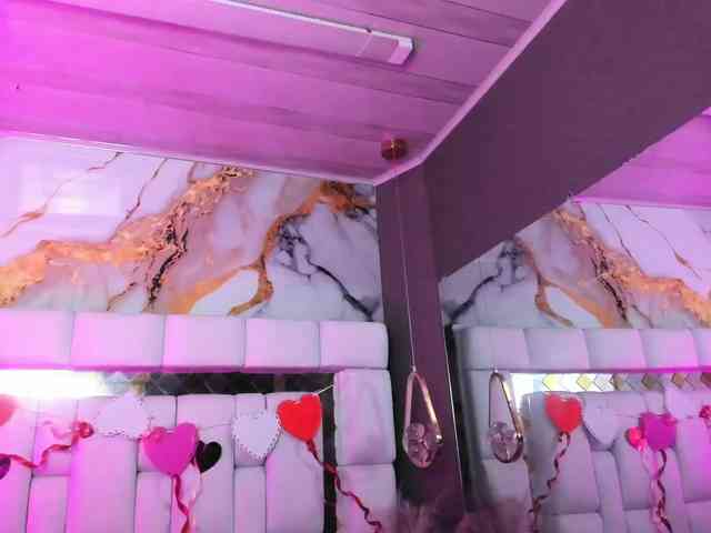 Natasha-Adams webcam