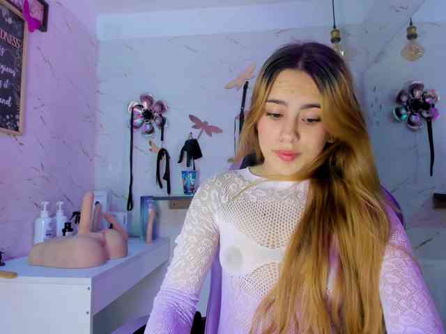 Natasha-Adams Natasha-Adams