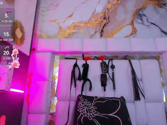 Natasha-Adams Natasha-Adams